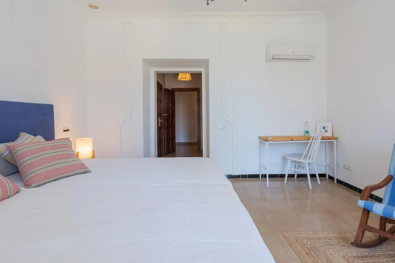 Petit Hotel Petra-Rentallorca Petra  Bed & Breakfast Petra (Mallorca)