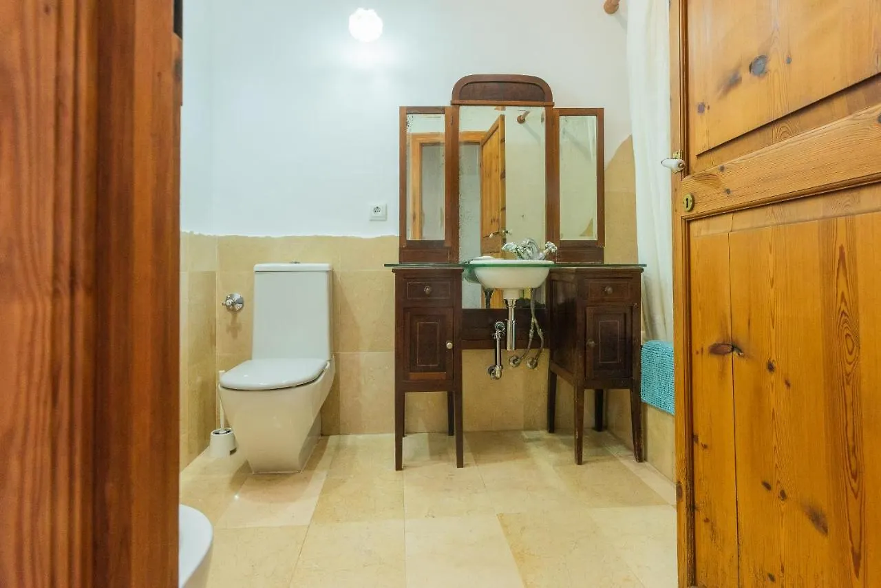 Petit Hotel Petra-Rentallorca Petra  Bed & Breakfast